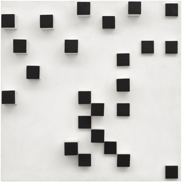 Lygia Pape - Livro dos caminhos II, 1963/76. Madeira pintada com tinta látex e acrílica. 40 x 40 x 8 cm. Lygia Pape - Livro dos caminhos II, 1963/76. Madeira pintada com tinta látex e acrílica. 40 x 40 x 8 cm.