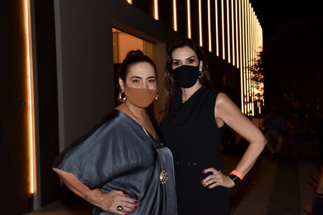 Rose Freitas Pinheiro e Débora Pinheiro. Rose Freitas Pinheiro e Débora Pinheiro.