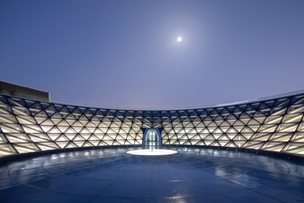 ennead-architects-shanghai-astronomy-museum-china-architecture_dezeen_2364_col_18-2048×1365 museu; astronomia; china; maior museu do mundo; arquitetura; moderna; engenharia; construção; universo; planetário