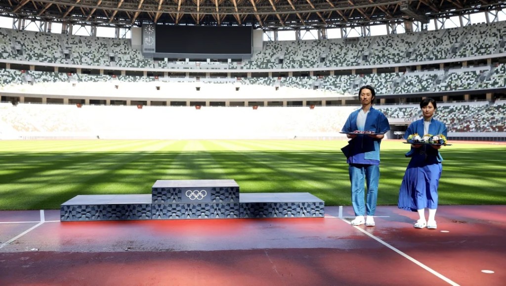 podio-olimpiadas Podio das Olimpíadas de Tokyo 2020 é feito de plástico reciclável.