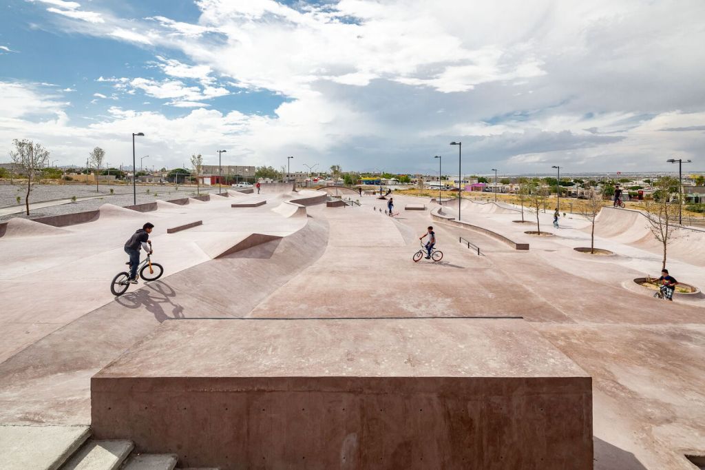 skatepark; méxico; arquitetura; deserto; centro urbano