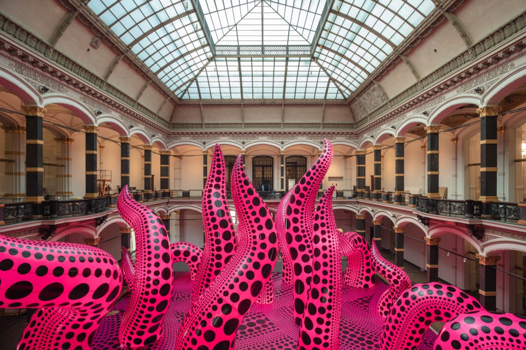 yayoi-kusama-obra-gropius-bau-berlim-1 yayoi kusama gropius bau berlim