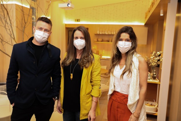 Fernando Gighi, Luciana Consiglio, Renata Troggian. Fernando Gighi, Luciana Consiglio, Renata Troggian.