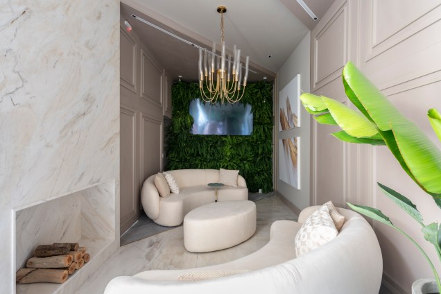 Atrium Bem Viver, por Juliana Moura e Andressa Zeidler - CASACOR Rio Grande do Sul 2021 | Atrium Bem Viver, por Juliana Moura e Andressa Zeidler - CASACOR Rio Grande do Sul 2021 |