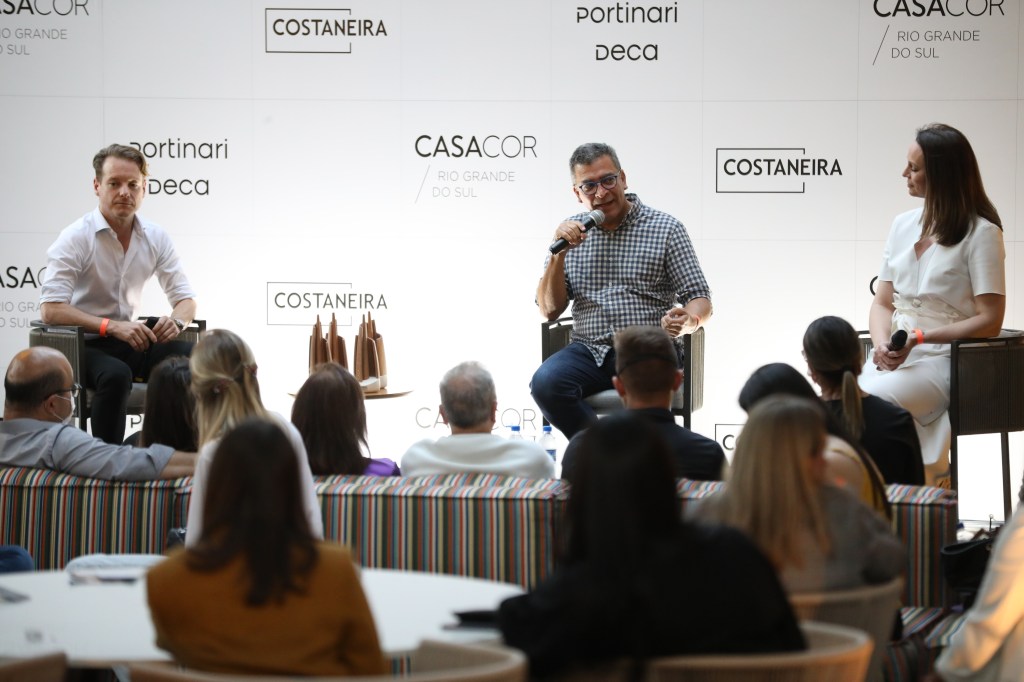 Jader Almeida, Pedro Ariel Santana e Juliana Medeiros_foto Vini Dalla Rosa premio; casacor rio grande do sul