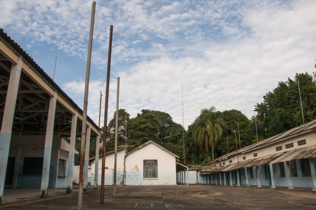 15373125635ba1873344f5e_1537312563_3x2_rt pátio da escola Prudente de Moraes