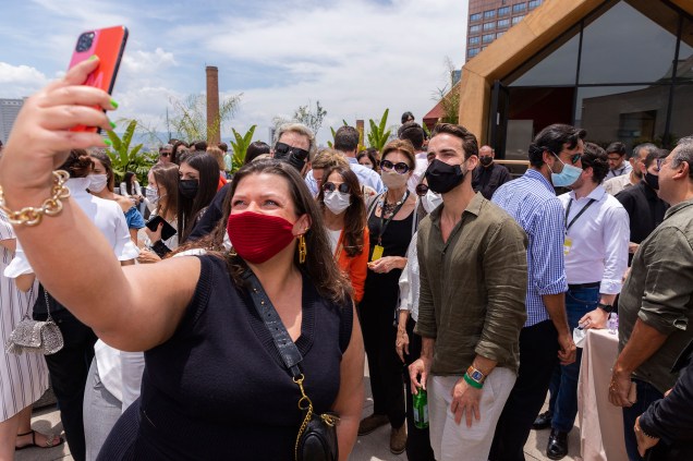 Giselle Martos e profissionais. Giselle Martos e profissionais.