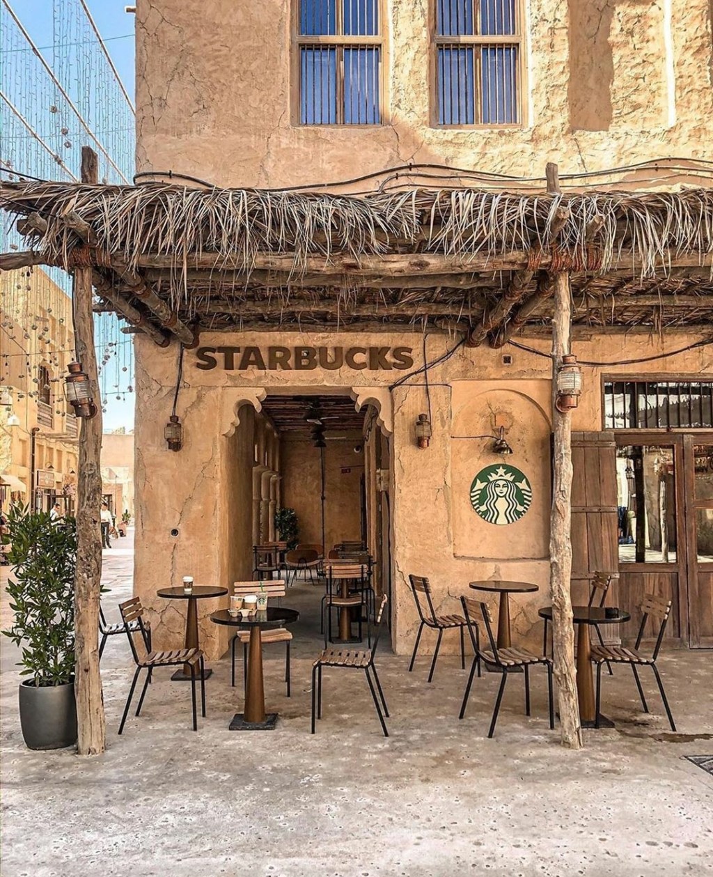 starbucks-dubai-emirados-arabes Loja do Starbucks em dubai