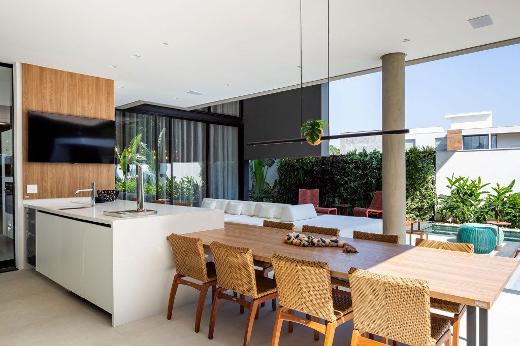 Casa-Liu-Raiz-Arquitetura-Foto-Leonardo-Giantomasi-6 Casa LIU Raiz Arquitetura Casa de Praia São Paulo