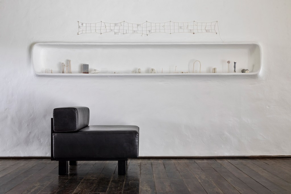 Casa-Zazsupin_ETEL_Poltrona-Lasar-Segall_Crédito-Ruy-Teixeira_horizontal Mobiliário Lasar Segall