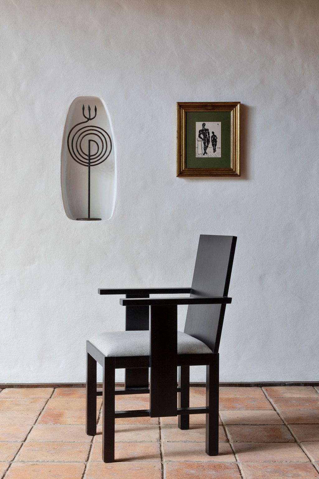 Casa-Zazsupin_ETEL_Poltrona-Lasar-Segall_Obra-parede-Ismael-Nery_Escultura-Zé-Diabo_Crédito-Ruy-Teixeira_01 Obras de Ismael Nery e Zé Diabo