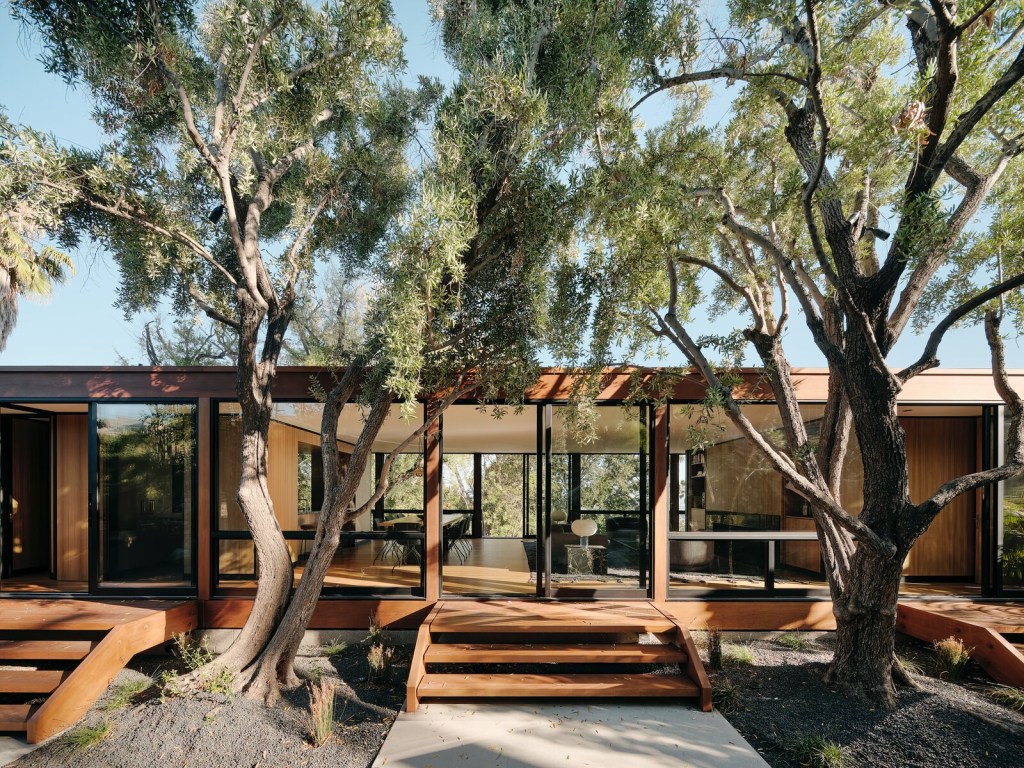 eb5450058fc3995e398812054a0c9e01 Craig Ellwood; arquitetura; modernismo california;