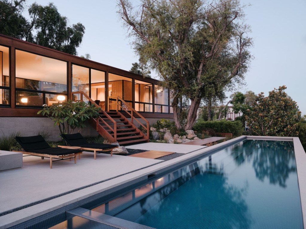 m-2enteekppem Craig Ellwood; arquitetura; modernismo california;