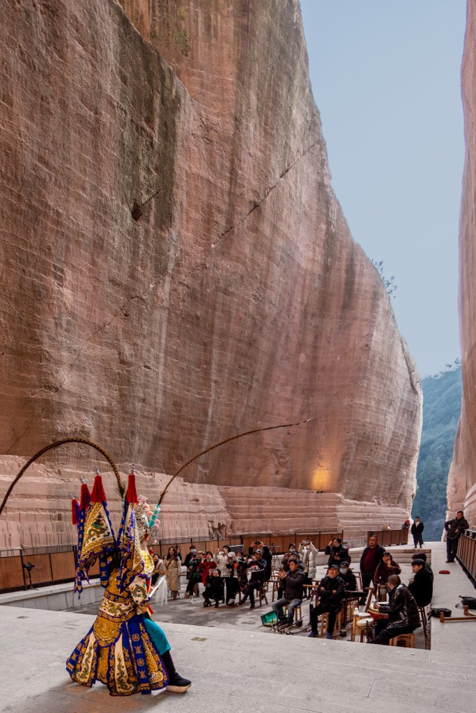 10_DnA_Design-and-Architecture_Quarry_ph-Wang-Ziling_DnA_Design-and-Arch_full pedreiras revitalizadas; china; sustentabilidade; arquitetura