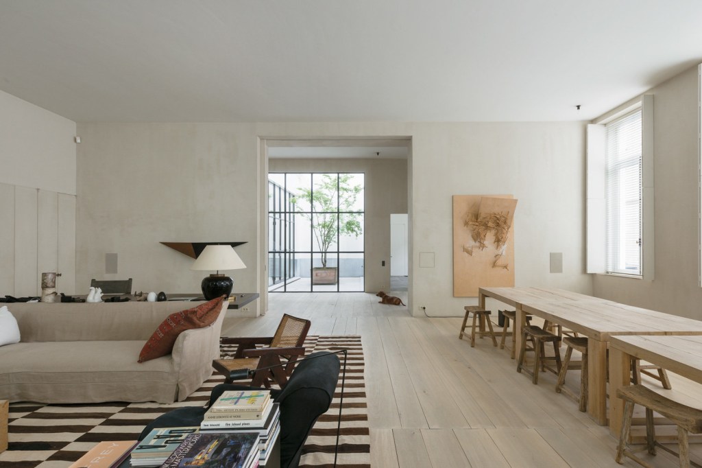 van duysen 5 Casa Vincent Van Duysen – David Spero/NYTimes Magazine - O arquiteto belga é reconhecido por seu design rigoroso.