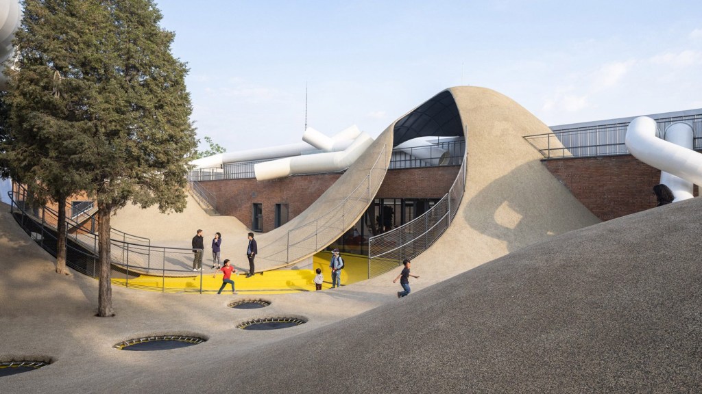 waa-the-playscape-childrens-community-centre-beijing-hero armazen antigo china playgroud
