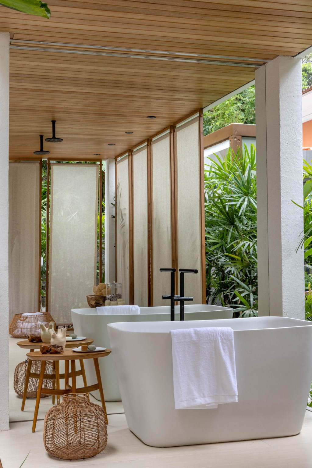 SPA DECA, por Diego Raposo e Manuela Simas. Ambiente da CASACOR Rio de Janeiro 2022. SPA DECA, por Diego Raposo e Manuela Simas. Ambiente da CASACOR Rio de Janeiro 2022.