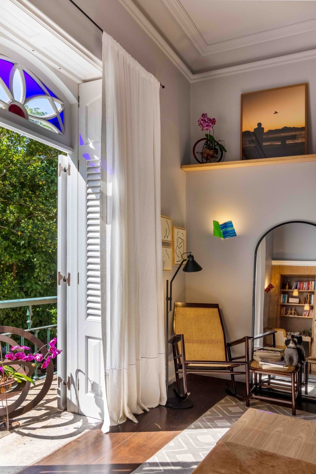 Quarto Drummond, por Lucilla Pessoa de Queiroz e Renata Caiafa. Ambiente da CASACOR Rio de Janeiro 2022. Quarto Drummond, por Lucilla Pessoa de Queiroz e Renata Caiafa. Ambiente da CASACOR Rio de Janeiro 2022.