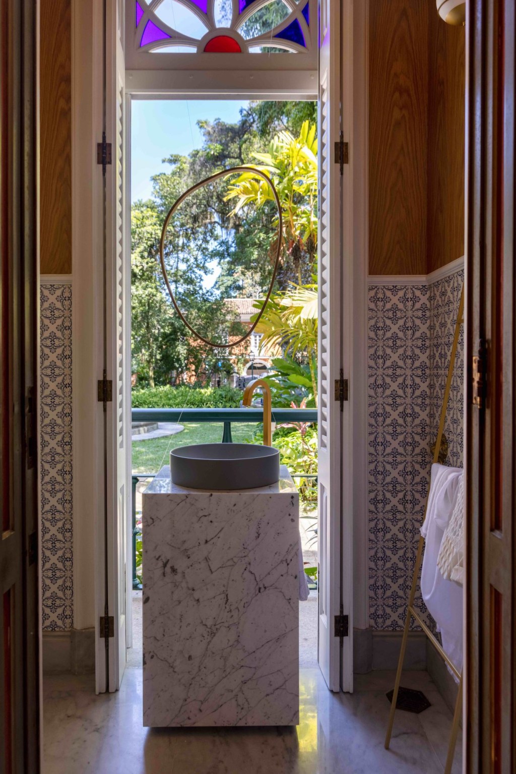 Hall e Lavabo, por Manuela Santos e Paula Scholte – CASACOR Rio 2022 Hall e Lavabo, por Manuela Santos e Paula Scholte. Ambiente da CASACOR Rio de Janeiro 2022.