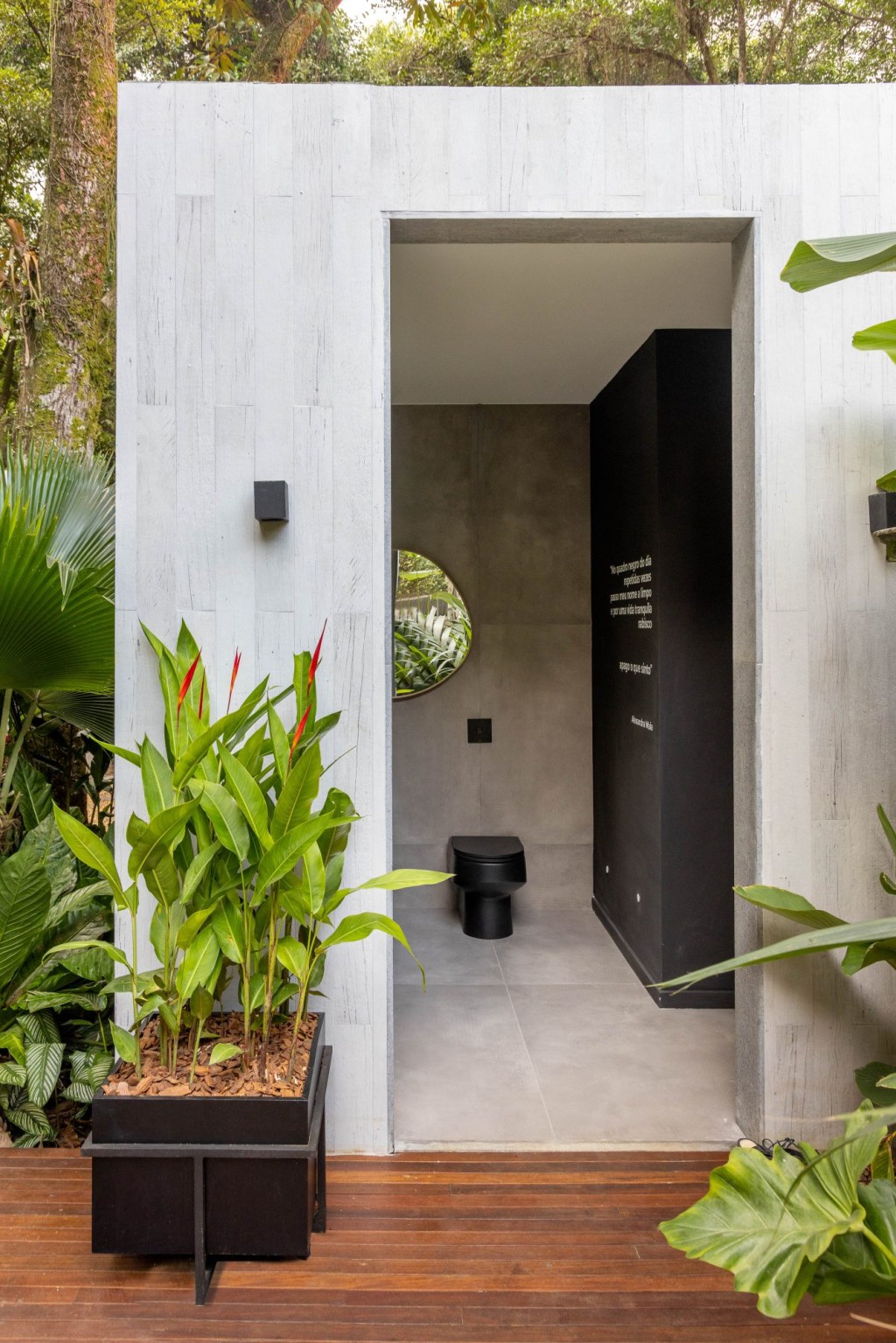 “O Canto do Poeta”, por Sérgio Conde Caldas Arquitetura. Ambiente da CASACOR Rio de Janeiro 2022. “O Canto do Poeta”, por Sérgio Conde Caldas Arquitetura. Ambiente da CASACOR Rio de Janeiro 2022.