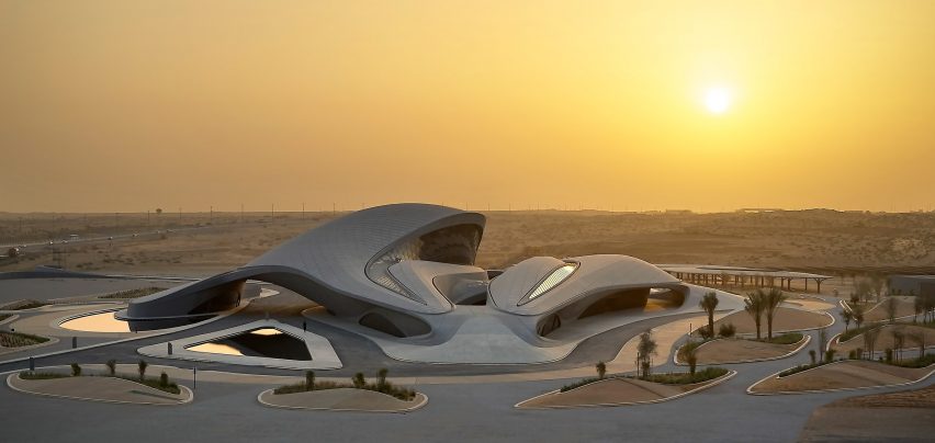 beeah-headquarters-zaha-hadid-architects-sharjah_dezeen_2364_col_2-852×404 Zaha Hadid projeta edifício em forma de duna nos Emirados Árabes