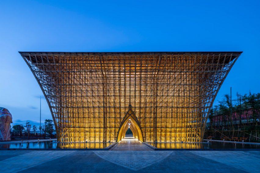 vo-trong-nghia-architects-bamboo-welcome-centre-grand-world-phu-quoc-vietnam-architecture_dezeen_2364_col_1-852×568 Edifício sustentável feito de bambu no vietnã