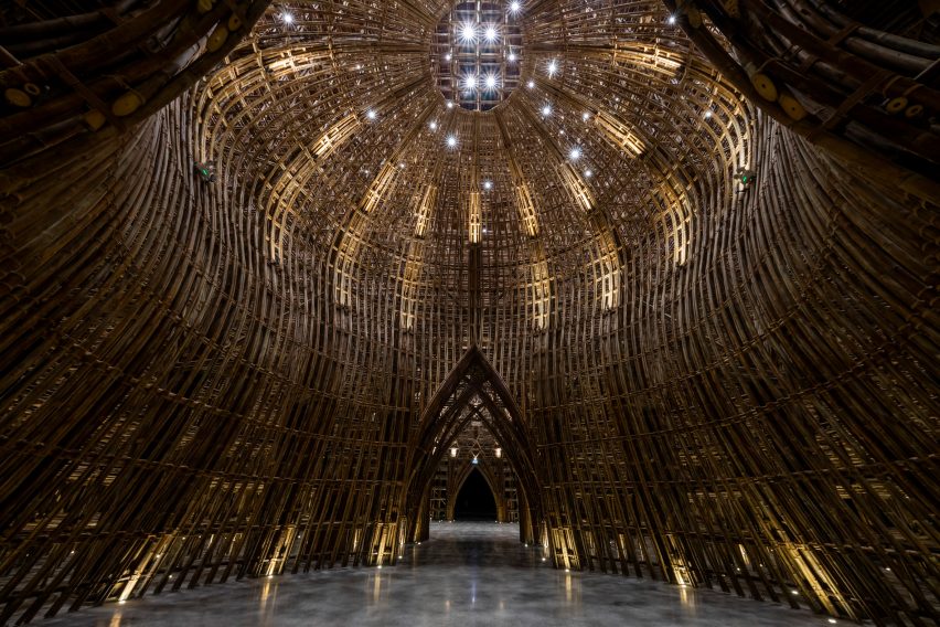 vo-trong-nghia-architects-bamboo-welcome-centre-grand-world-phu-quoc-vietnam-architecture_dezeen_2364_col_12-852×568 Edifício sustentável feito de bambu no vietnã