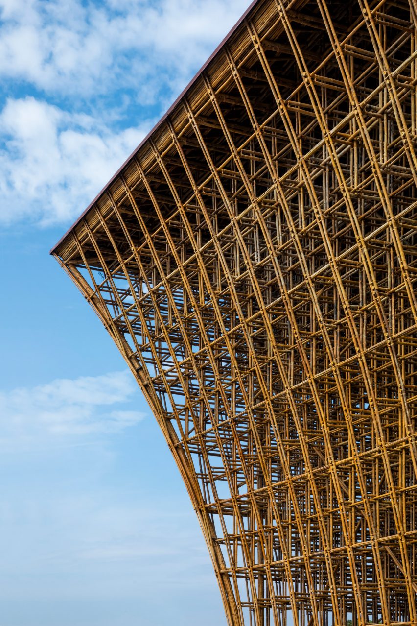 vo-trong-nghia-architects-bamboo-welcome-centre-grand-world-phu-quoc-vietnam-architecture_dezeen_2364_col_13-852×1278 Edifício sustentável feito de bambu no vietnã