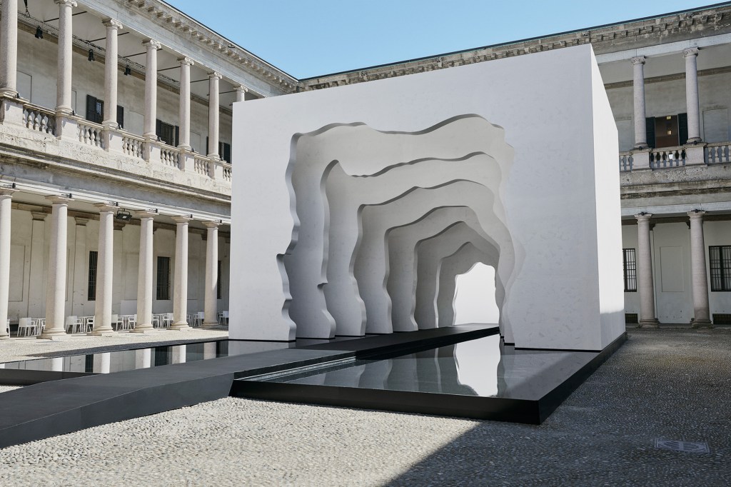 0133_CS28458-3-Palazzo_Jeff-Stasney_06_06_22 Divided Layers, por Daniel Arsham Milan Design Week 2022.