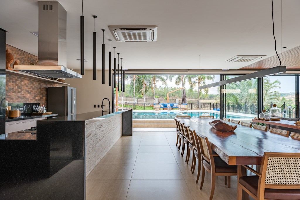 2019_10_11-Faz_Lavrinha-3587-HDR-alta árvore caída serve de inspiração para projeto da arquiteta de Thaís Caixeta
