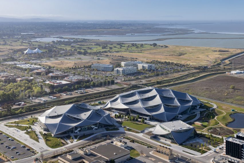 big-heatherwick-studio-google-bay-view-campus-california-architecture_dezeen_2364_col_9-852×568 Novo campus do Google é alimentado por energia livre de carbono