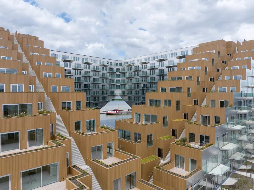 AnyConv.com__barcode-architects-big-sluishuis-housing-amsterdam-ijburg_dezeen_2364_col_2-852×638 10 prédios com formatos e fachadas inusitadas