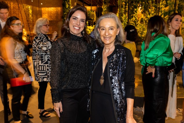 Marina Crocomo, Livia Pedreira. Marina Crocomo, Livia Pedreira.