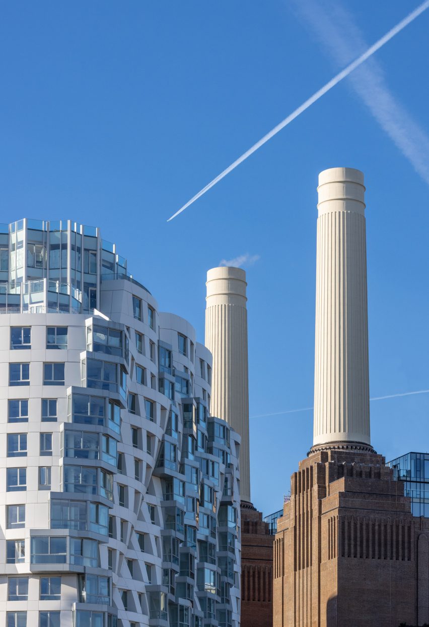 prospect-place-frank-gehry-battersea-power-station-architecture-london-frank-gehry_dezeen_2364_col_0-852×1243 10 prédios com formatos e fachadas inusitadas