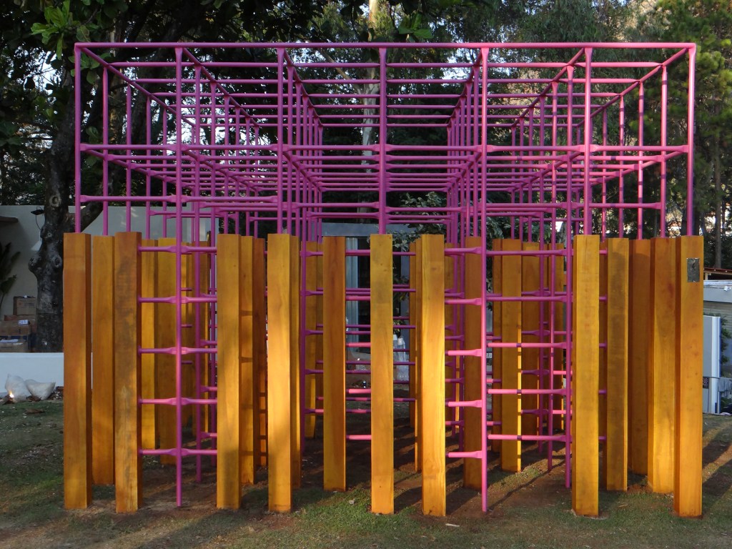 Vazio SA – Labirinto Playground vazio sa labirinto playground casacor minas gerais 2022 jardim escultura