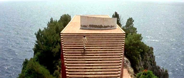 1a52cfdd-5626-4ab4-b746-a1c6630a40d0 Casa Malaparte em cena de O Desprezo (Le mépris, 1963), de Jean-Luc Godard.