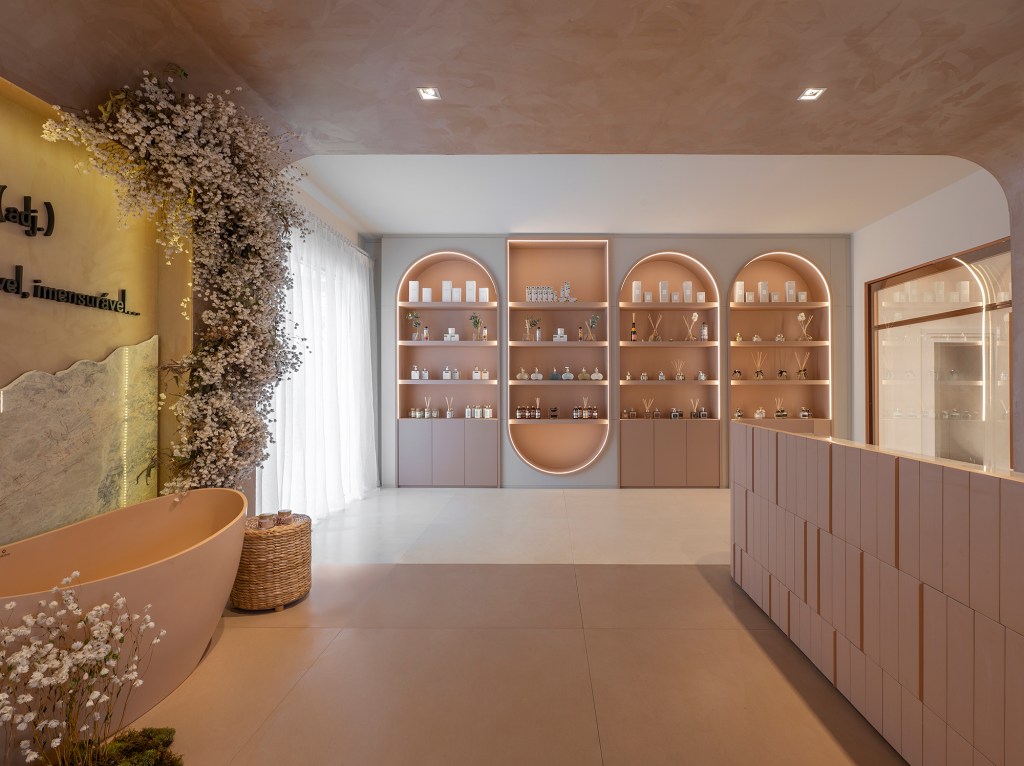 Porto Maestri – Carol Porto e Isadora Maestri – Aromatmosfera Porto Maestri Carol Porto Isadora Maestri Aromatmosfera CASACOR Santa Catarina 2022 banheira perfume loja