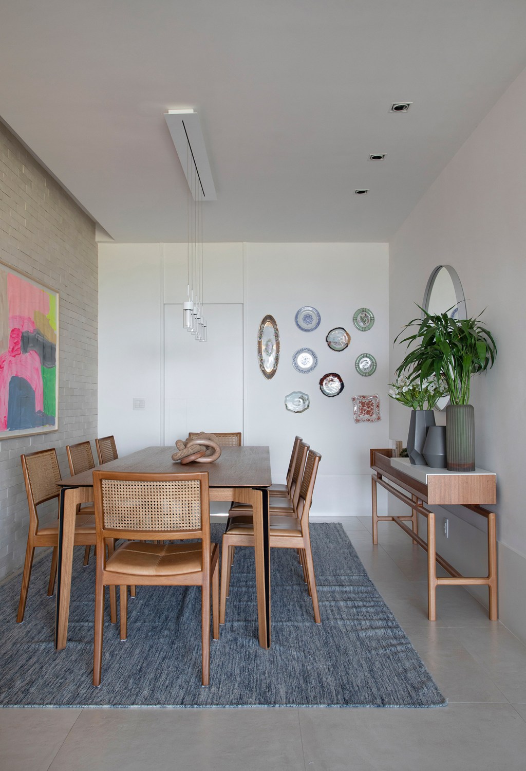 apartamento-160-m2-barra-tijuca-decor-contemporaneo-chique-credito-denilson-machado (11) apartamento rio de janeiro bezamat arquitetura sala jantar mesa