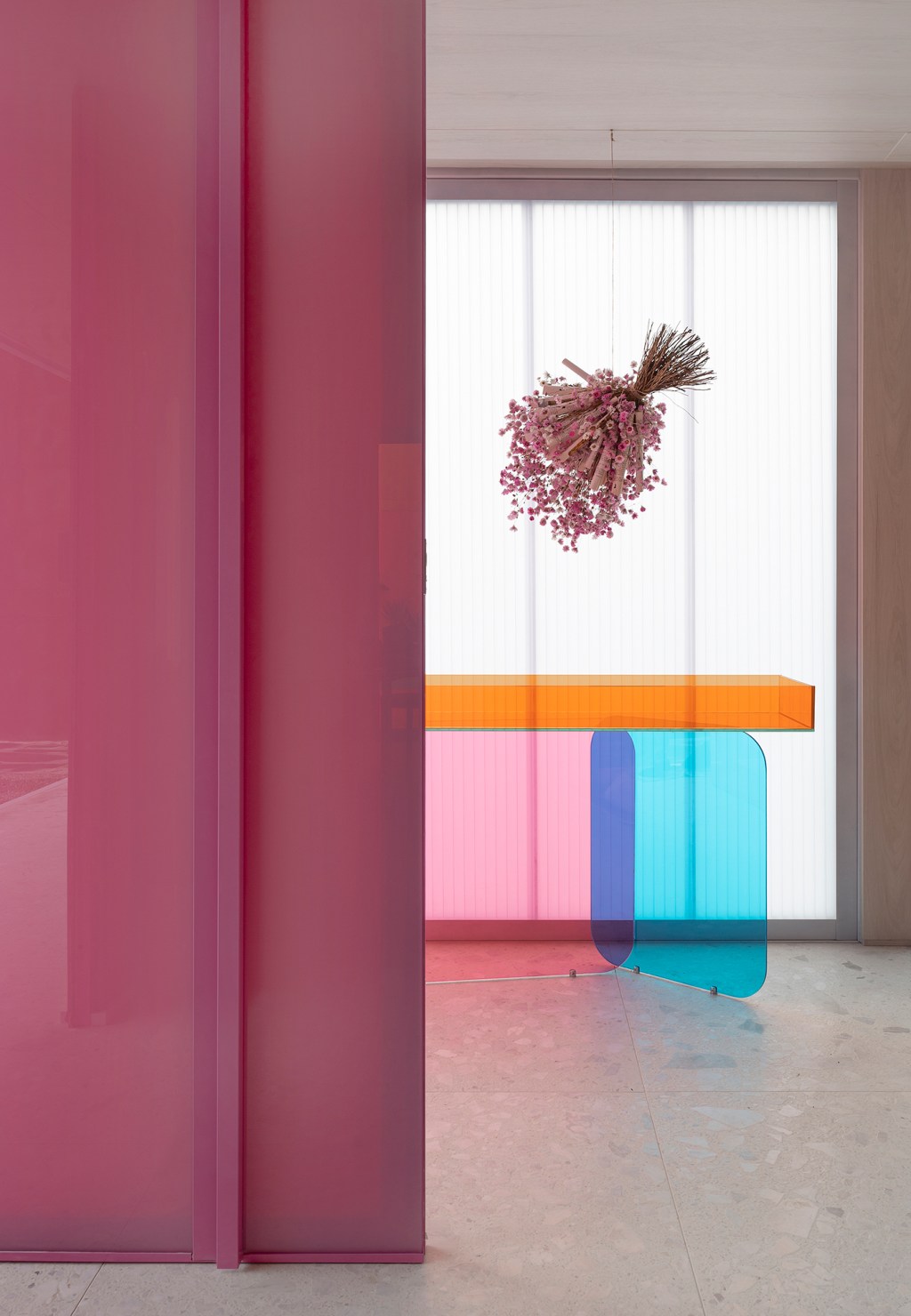 juliana-loffi-arquitetura-design-casa-vou-de-rosa-casacor-santa-catarina-2022-credito-lio-simas (1) Juliana Loffi Arquitetura & Design Casa vou de Rosa CASACOR Santa Catarina 2022 cores rosa