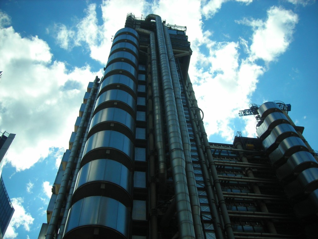 stringio Edifício do Lloyd's, por Richard Rogers (Londres- 1986)