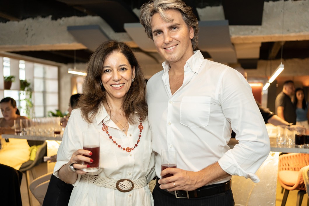 Cleide Gomes e Rodrigo Marines. Cleide Gomes e Rodrigo Marines.
