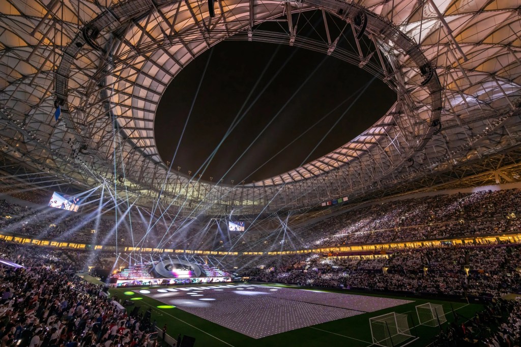 AnyConv.com__qatar-world-cup-lusail-stadium-foster-partners_dezeen_2364_col_3 Estádio Lusail: conheça onde será a partida final da Copa do Mundo 2022