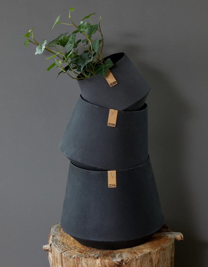 02Press_2022-10-26__PressRelease_Theme+Take+Care_Maison&Objet+Paris+-+Jan2023__EN Vasos feitos de material reciclados, por Lubech Living /