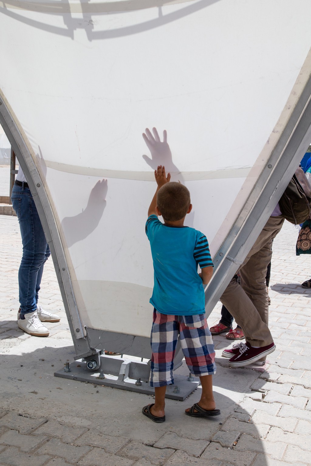 6_ZHA_EAA-Foundation-Tents_Turkey_Photo-by-Luke-Hayes Tendas projetadas por Zaha Hadid Architects viram abrigos e escolas para refugiados