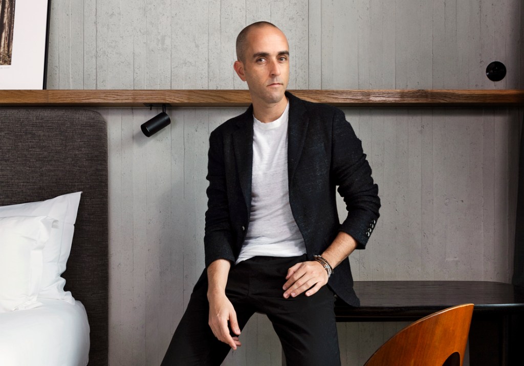 Raphael-Navot Raphael Navot é eleito designer do ano 2023 pela Maison&Objet.