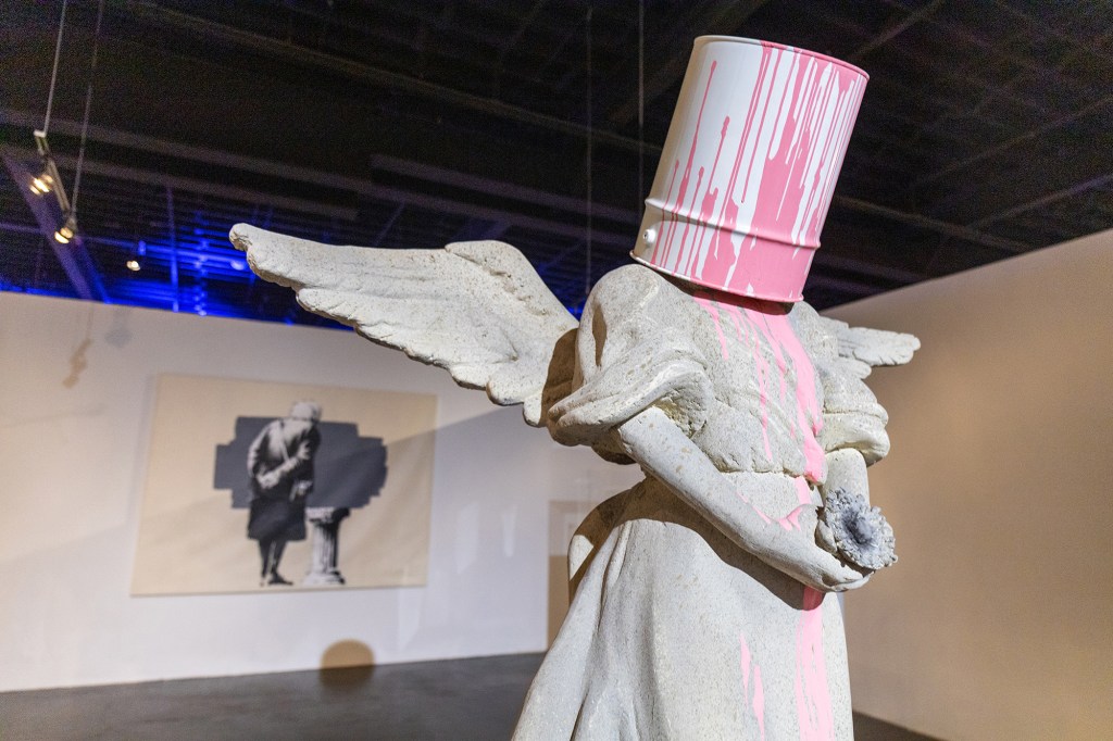 mostra-imersiva-sobre-banksy-em-sp-apresenta-mais-de-150-obras (4) Mostra imersiva sobre Banksy em SP apresenta mais de 150 obras