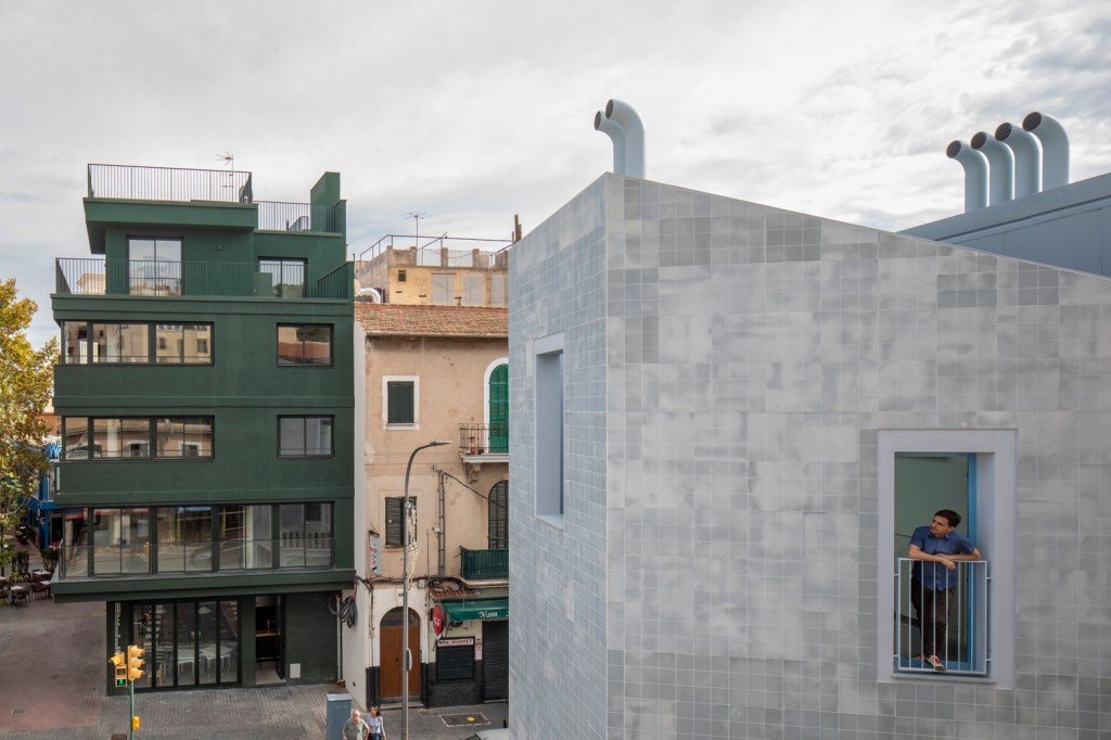 project-gomila-mvrdv-plus-gras-reynes-arquitectos_10 Projeto Gomila, Espanha, sustentabilidade, edifícios coloridos