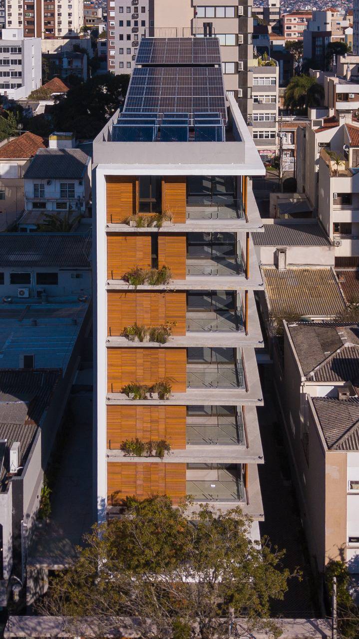 O-edificio-conta-com-nove-paineis-solares-e-54-modulos-de-paineis-fotovoltaicos- IDEA Bagé é o prédio residencial mais sustentável do Brasil