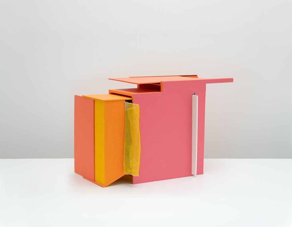 Hélio Oiticica,1937-1980, B10 Bólide caixa 08, 1964 Hélio Oiticica,1937-1980, B10 Bólide caixa 08, 1964