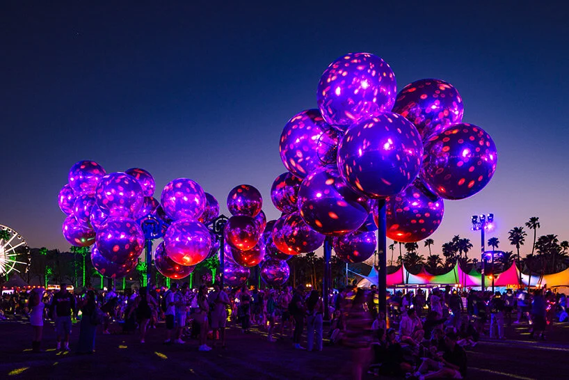 coachella-2023-art-installations-world-fresh-colorful-architectural-beacons-designboom-gallery-30 Coachella 2023: conheça as instalações de arte que preenchem o festival